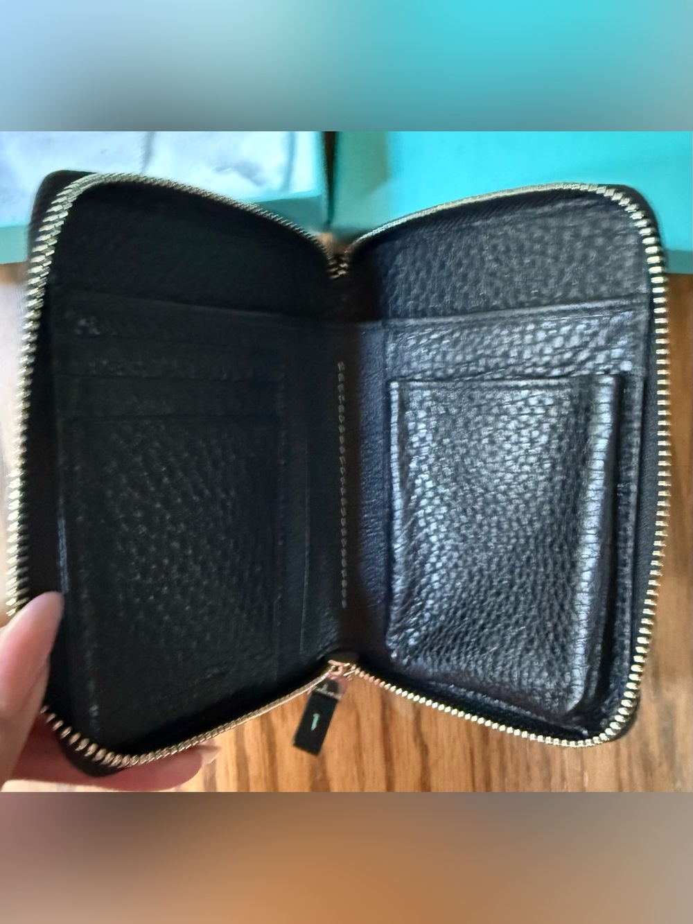 NEW TIFFANY & CO Black Wallet in Box - Picture 2 of 3